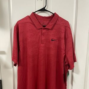 NWT—-Men’s Nike dri fit golf polo